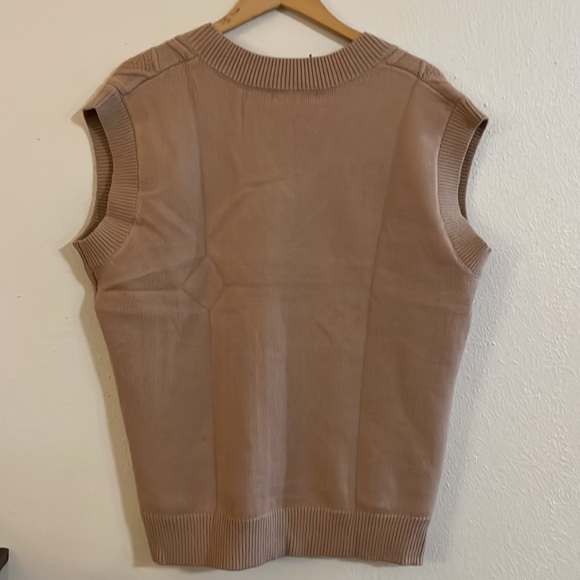 Risesun Women's Cable Knit Oversized Cropped Argyle Sweater Vest V-Neck … - Picture 6 of 8